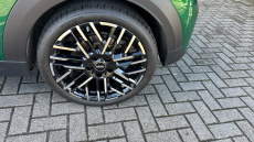 MINI Cooper 1.5 C Exclusive 3dr Auto Petrol Hatchback